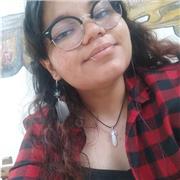 Profesora de acompañamiento escolar para niños y niñas